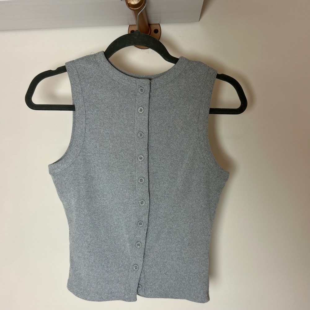 Gray Ribbed Button Back Sleeveless Knit Tank Top Crew Neck Shell Heather Gray M